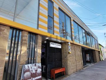 Se venden locales comerciales y oficinas en Buin