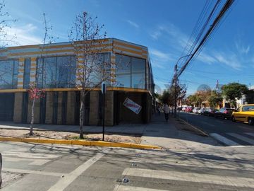 Se venden locales comerciales y oficinas en Buin
