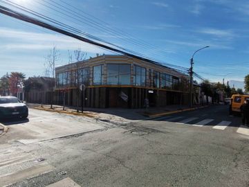 Se venden locales comerciales y oficinas en Buin
