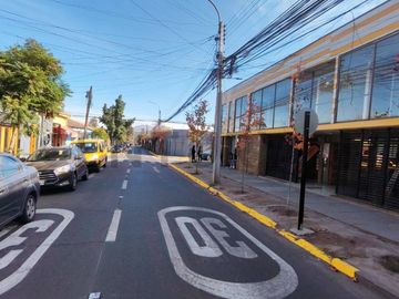 Se venden locales comerciales y oficinas en Buin