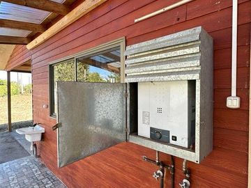 Casa en Venta en Parcela Agrícola con gran casa, quincho, galpón camino a Pinto
