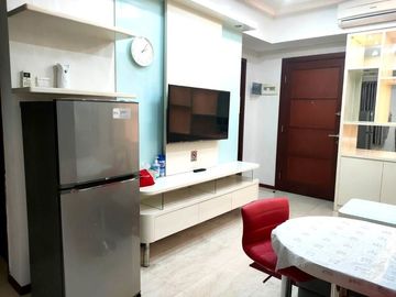 Disewakan Apartemen Royal Mediterania Garden Residences, 2BR Furnish uk. 53.5 m2