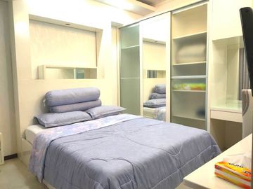 Disewakan Apartemen Royal Mediterania Garden Residences, 2BR Furnish uk. 53.5 m2