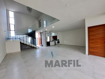 VENTA DE RESIDENCIA DE 3 RECÁMARAS, AL NORTE DE V. DE A. COLIMA