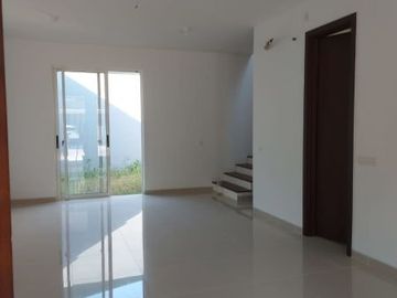 Dijual Dibawah Harga Pasar Rumah Siap Huni Graha Natura Surabaya Barat *DN