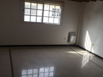 Departamento en Venta en Ramos Mejia - Impecable.
