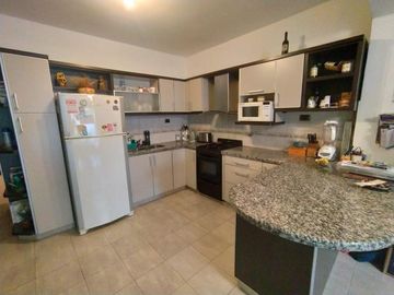 Duplex en venta en Haedo Norte