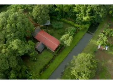 CHALET DE 250M² EN 7200M² TERRENO EN DOLEGA