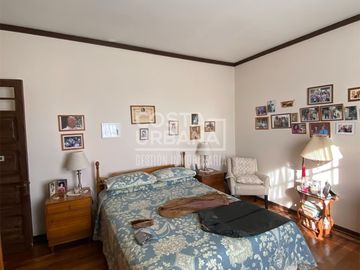 Gran casa en amplio terreno en Centro de Quilpué