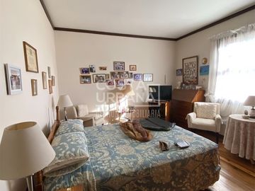 Gran casa en amplio terreno en Centro de Quilpué