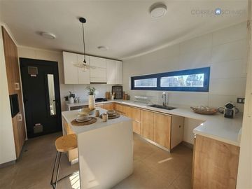 Casa en ARRIENDO Condominio Bosques de Nogales, Machalí