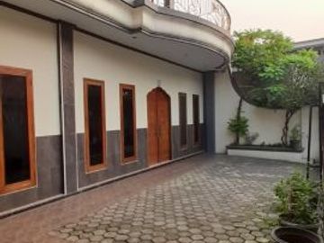 Rumah Halaman Luas di Parigi Pondok Aren 5899