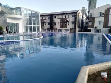 RFO 185.68sqm 3BR w/EXCL ELVTR, BAL PARKING @FORTUNE HILL