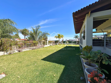 RESIDENCIA EN VENTA EN VIRREYES RESIDENCIAL, ZAPOPAN