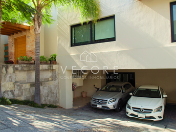 RESIDENCIA EN VENTA EN VIRREYES RESIDENCIAL, ZAPOPAN