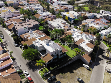 RESIDENCIA EN VENTA EN VIRREYES RESIDENCIAL, ZAPOPAN
