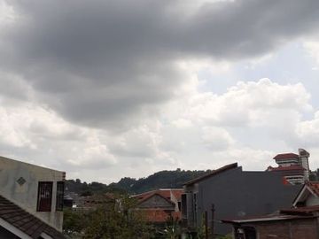 Dijual Cepat BU, rumah Bagus gede dalamnya mewah Poll, Dekat Pasar Sampangan