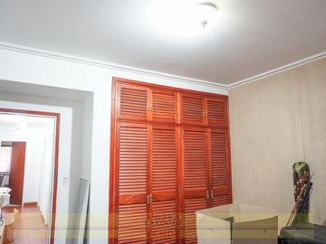CHALET EN VENTA 5 AMBIENTES MORENO SUR