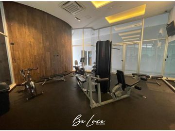 VENTA APARTAMENTO PISO ALTO EN EL CANGREJO PH LUXOR 300  (6)