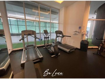 VENTA APARTAMENTO PISO ALTO EN EL CANGREJO PH LUXOR 300  (6)