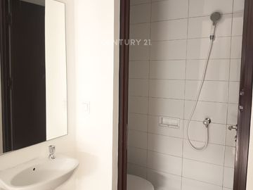 Disewakan Ruko Osaka Pantai Indah Kapuk 2 Tangerang