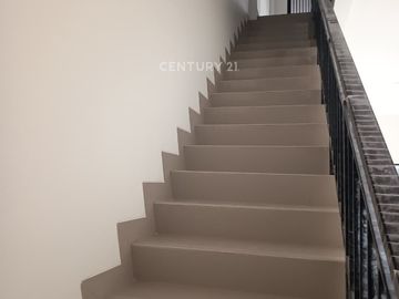Disewakan Ruko Osaka Pantai Indah Kapuk 2 Tangerang
