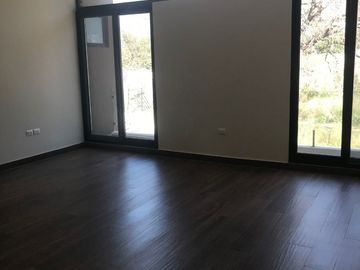 EXCELENTE CASA EN VENTA ( LA JOYA -MAGNOLIA)