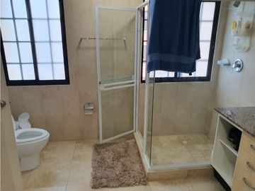 SE VENDE APARTAMENTO EN PH COUNTRY CLUB - PLAYA CORONADO