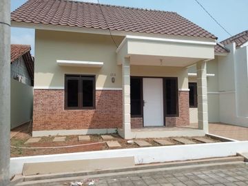 Rumah murah stok terbatas hanya 3 unit harga 790 juta di Jatiasih Bekasi