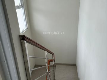 Dijual Rumah Mewah Kondisi Baru Di Pusat Kota Jogja Wirobrajan