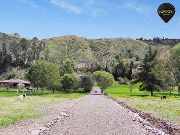 Terreno de venta en Gualaceo Entrada de San Antonio – código:18892