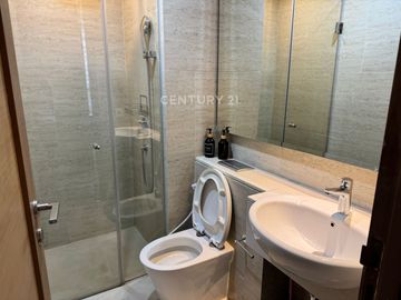Jual Apartemen Taman Anggrek Residence Furnished