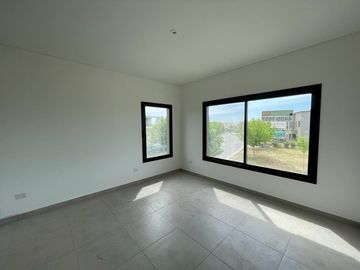 Casa en venta en Belen de Escobar