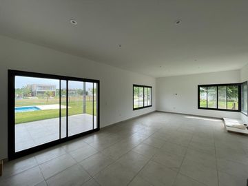 Casa en venta en Belen de Escobar