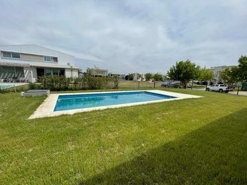 Casa en venta en Belen de Escobar