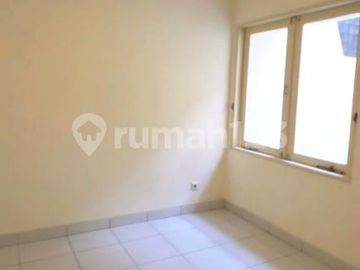 Rumah Rapi Siap Huni 8X17 Permata Buana
