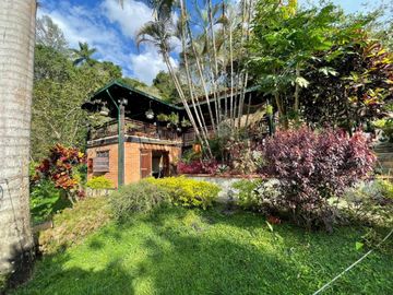 VENDO HERMOSA  FINCA RÚSTICA DE RECREO EN BARBOSA ANTIOQUIA.
