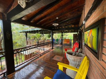 VENDO HERMOSA  FINCA RÚSTICA DE RECREO EN BARBOSA ANTIOQUIA.