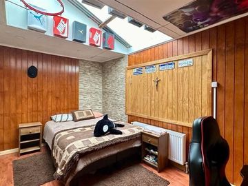 Amplia Casa en venta de 5 dorm. en Natales de 625 m2 de terr