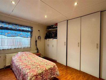 Amplia Casa en venta de 5 dorm. en Natales de 625 m2 de terr