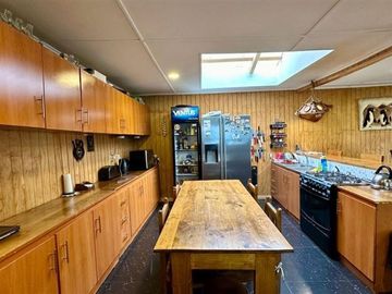 Amplia Casa en venta de 5 dorm. en Natales de 625 m2 de terr