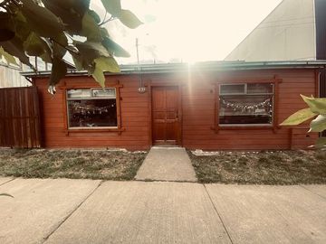 Amplia Casa en venta de 5 dorm. en Natales de 625 m2 de terr