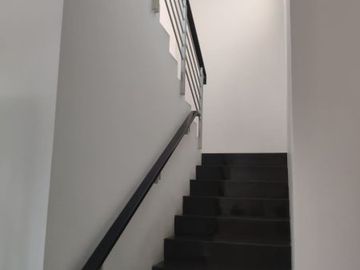 Rumah Dijual Graha Family Surabaya KT