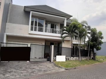 Rumah Dijual Graha Family Surabaya KT