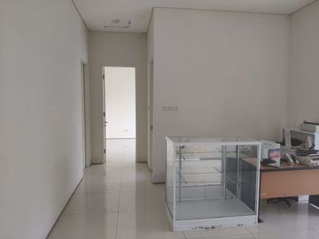 Rumah Dijual Graha Family Surabaya KT