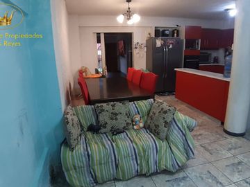 Se ofrece en venta Casa en sector centro norte de Antofagasta.