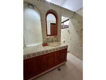 CASA EN VENTA EN UN NIVEL FRACC. FRAMBOYANES