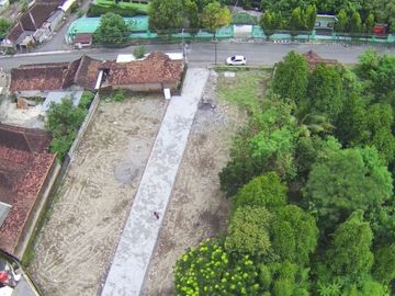 Tanah Gratis Pajak di Barat Candi Prambanan; 11 Unit