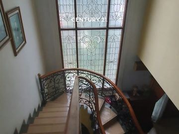 Rumah Plus Kolam Renang Siap Huni Di Sektor 7 Bintaro Rr 8195