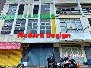 RUKO GADING SERPONG 3 LANTAI PINGGIR JALAN RAYA DISEWAKAN